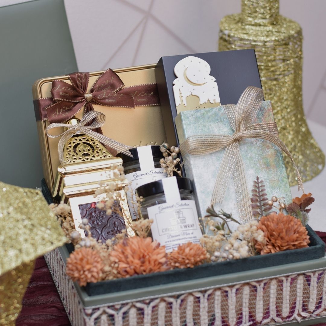 Olive Green Grand Box | Luxury Ramadan & Eid Gift Box in Dubai