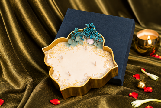 Clover shaped Holy Peony soy wax candle by Itrae Home in Dubai